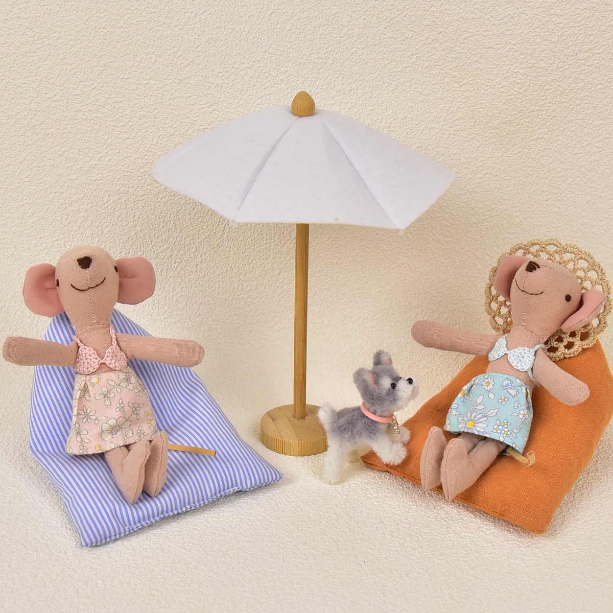 Home And Textiles Today - 13cm Beach Shorts Bikini Mouse Toy