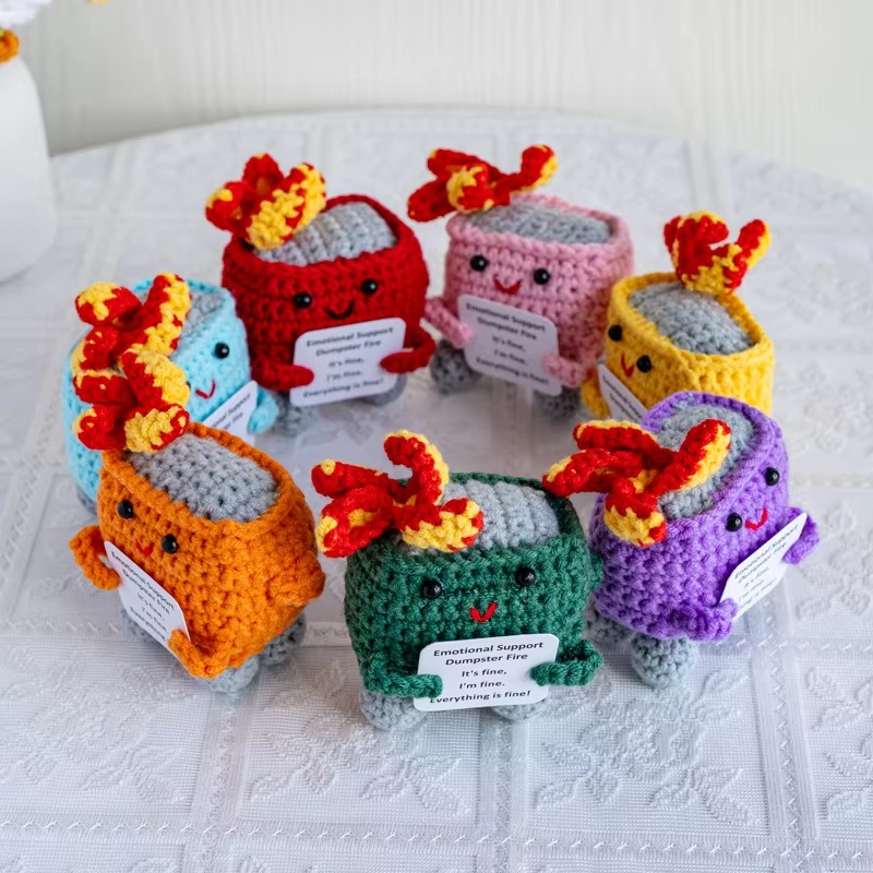 Handmade Crochet Dumpster Fire - Home And Textiles Today 评论和价格