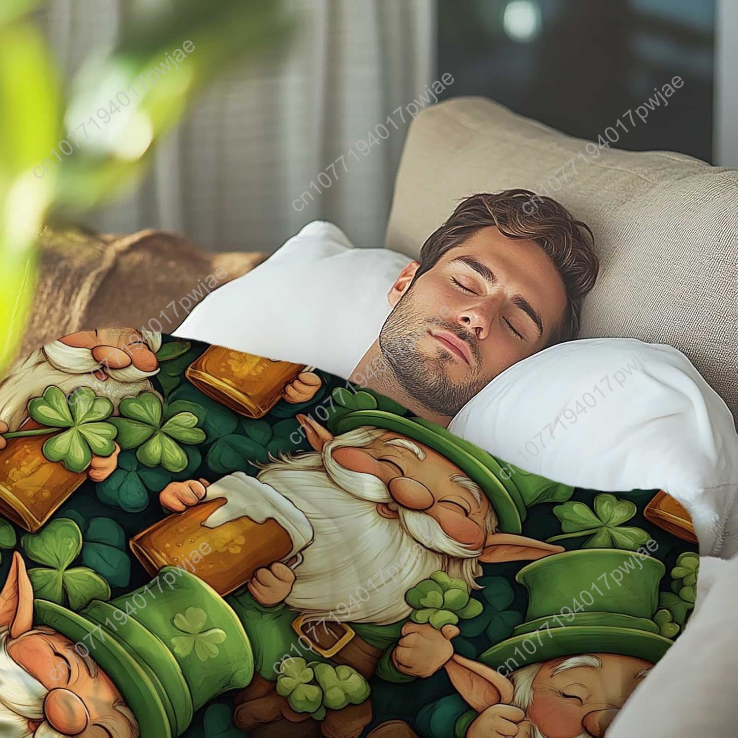 St. Patrick’s Day Gnome Throw  - Home And Textiles Today 评论和价格